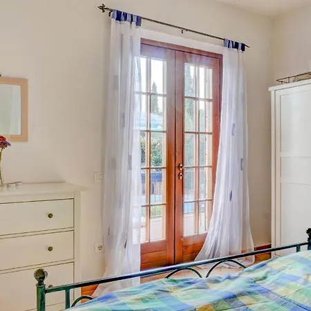 Limone Apt: Lovely Views, Tranquil+family Friendly * Gioiella