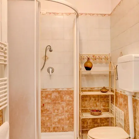 Διαμέρισμα Limone Apt: Lovely Views, Tranquil+family Friendly